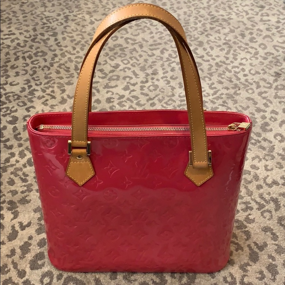 Genuine Louis Vuitton pink purse.